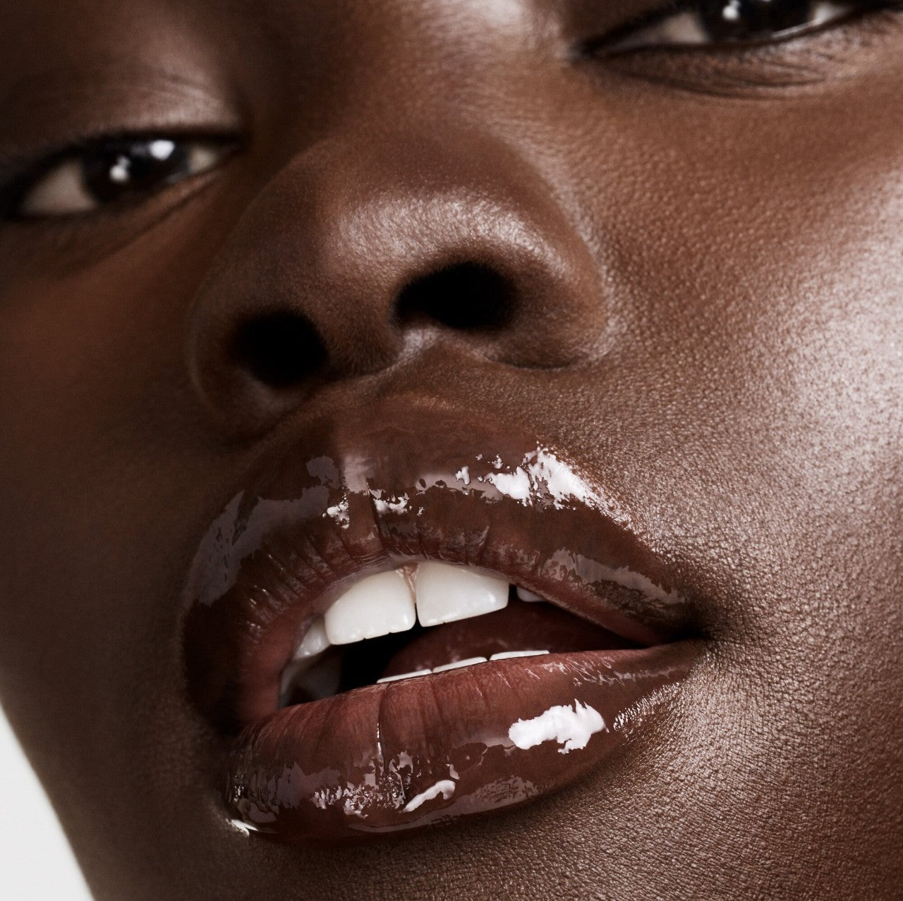 Fenty Beauty by Rihanna Gloss Bomb Heat Universal Lip Luminizer + Plumper